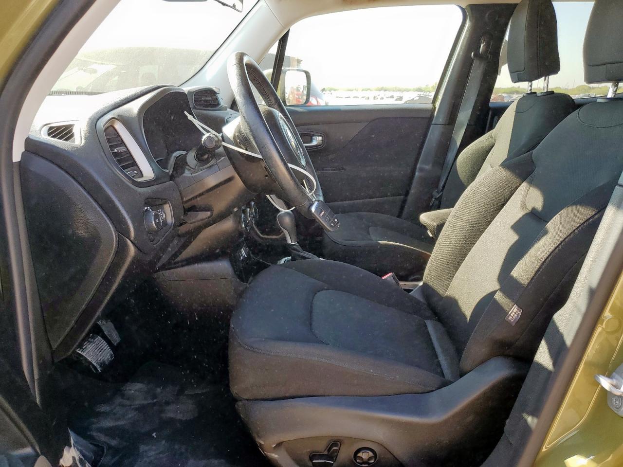 2015 Jeep Renegade Latitude VIN: ZACCJABT0FPB35957 Lot: 84800385