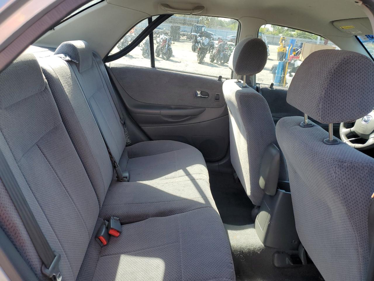 2000 Mazda Protege Dx VIN: JM1BJ2229Y0240207 Lot: 89847325