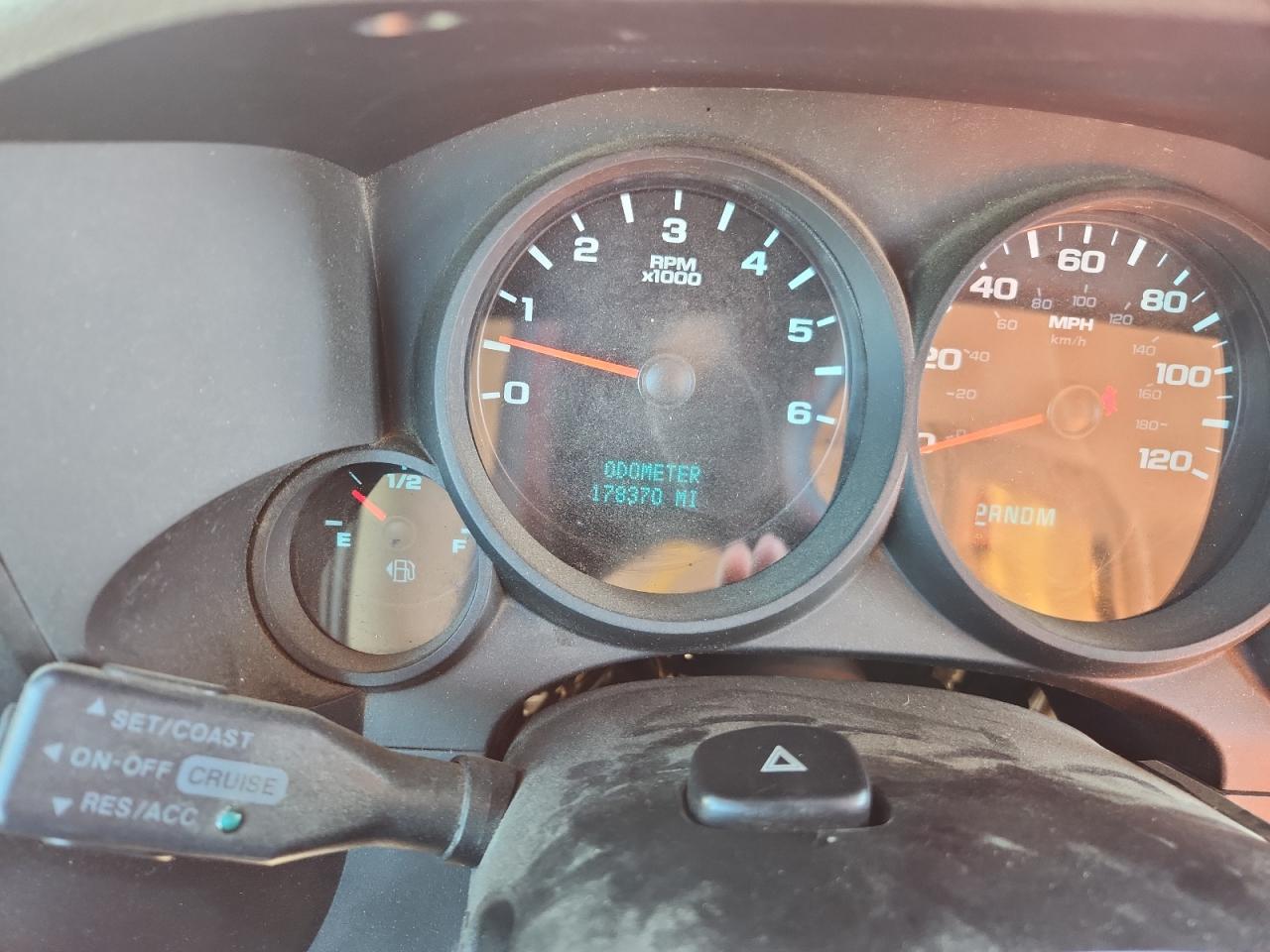 2010 GMC Sierra K1500 VIN: 3GTRKTE38AG240562 Lot: 85285645