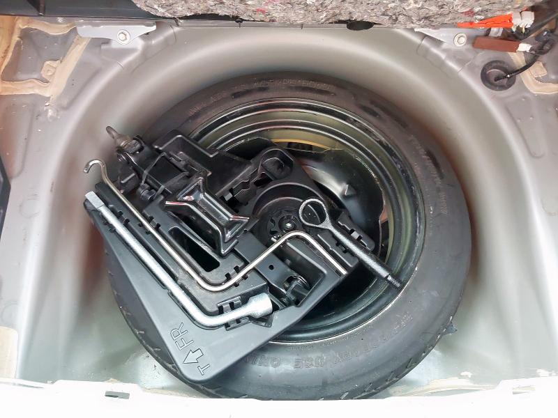 2015 TOYOTA PRIUS HYBRID 