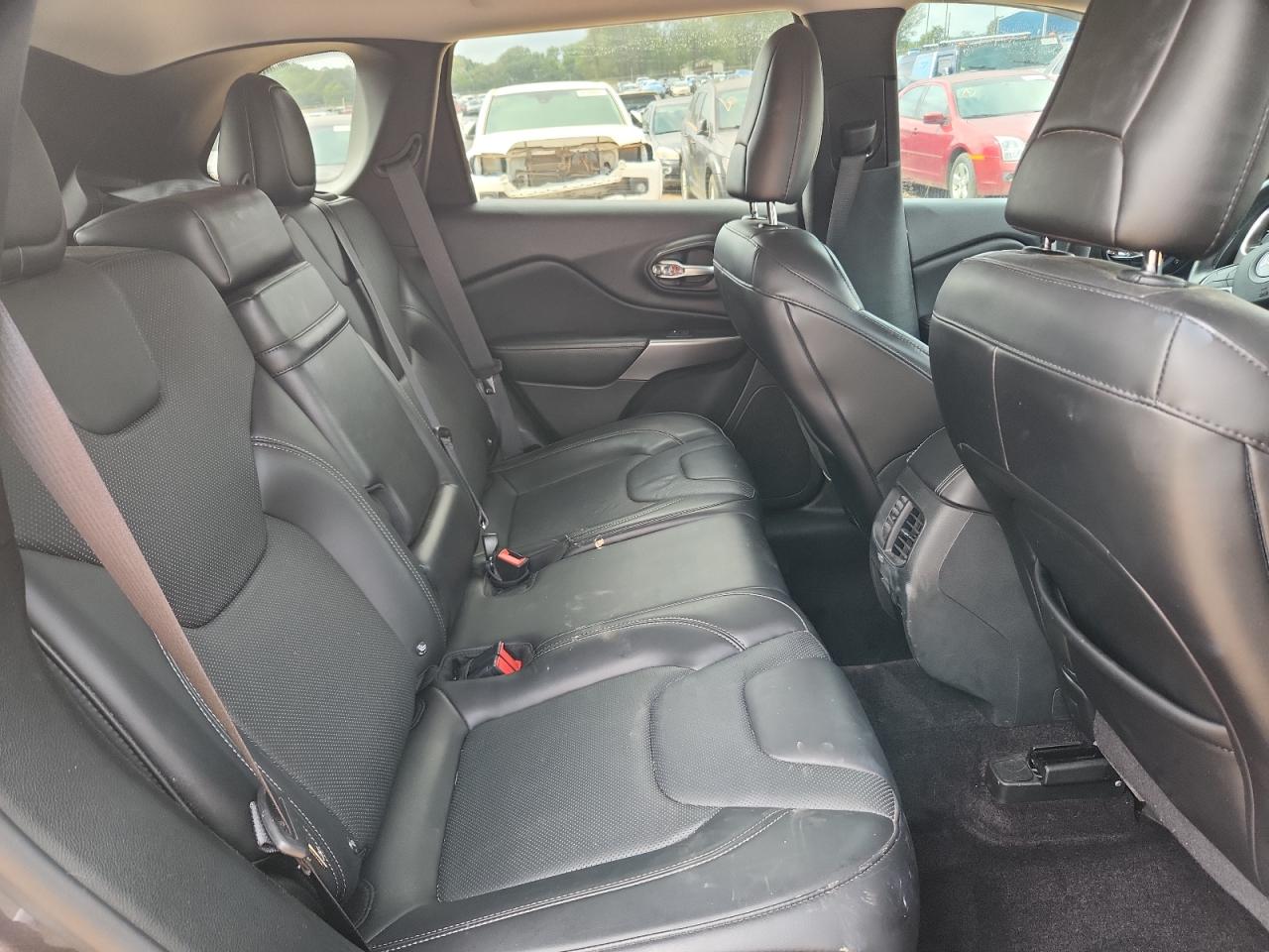 2019 Jeep Cherokee Limited VIN: 1C4PJLDBXKD185243 Lot: 85308125