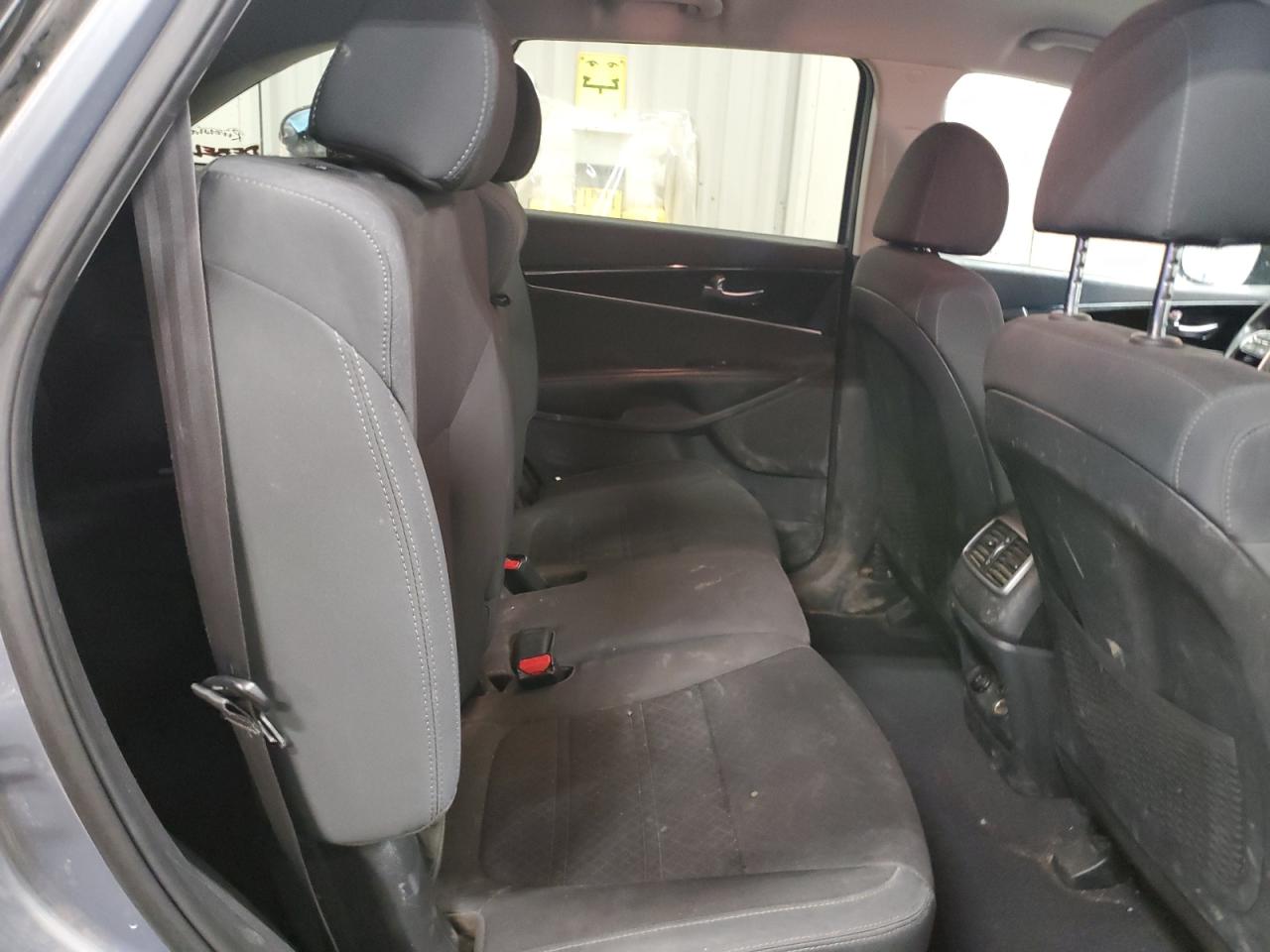 2020 Kia Sorento L VIN: 5XYPGDA34LG662642 Lot: 87104475