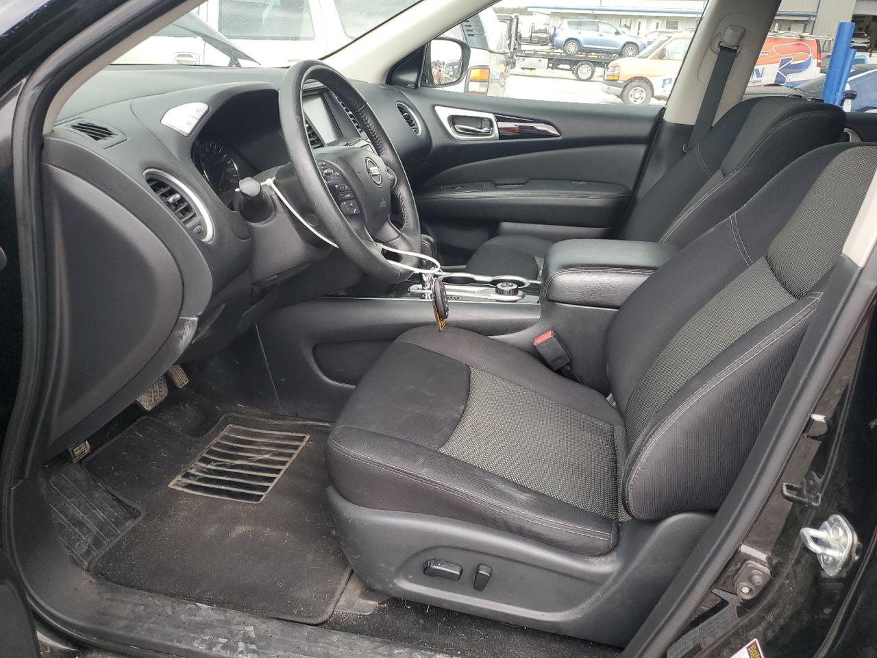 2019 Nissan Pathfinder S VIN: 5N1DR2MM5KC576809 Lot: 85171175