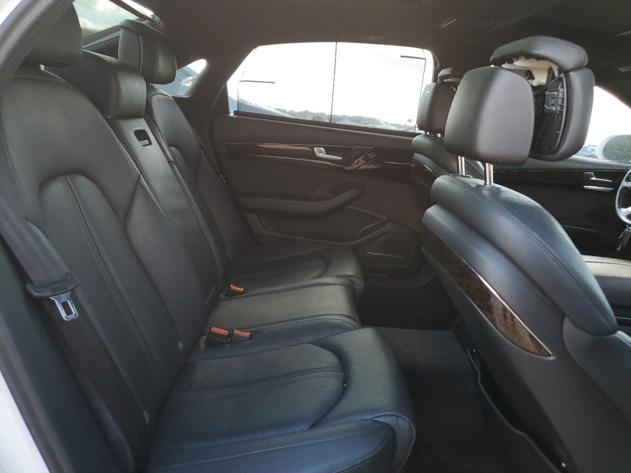 2016 Audi A8 L Quattro VIN: WAU34AFD2GN010783 Lot: 89897345