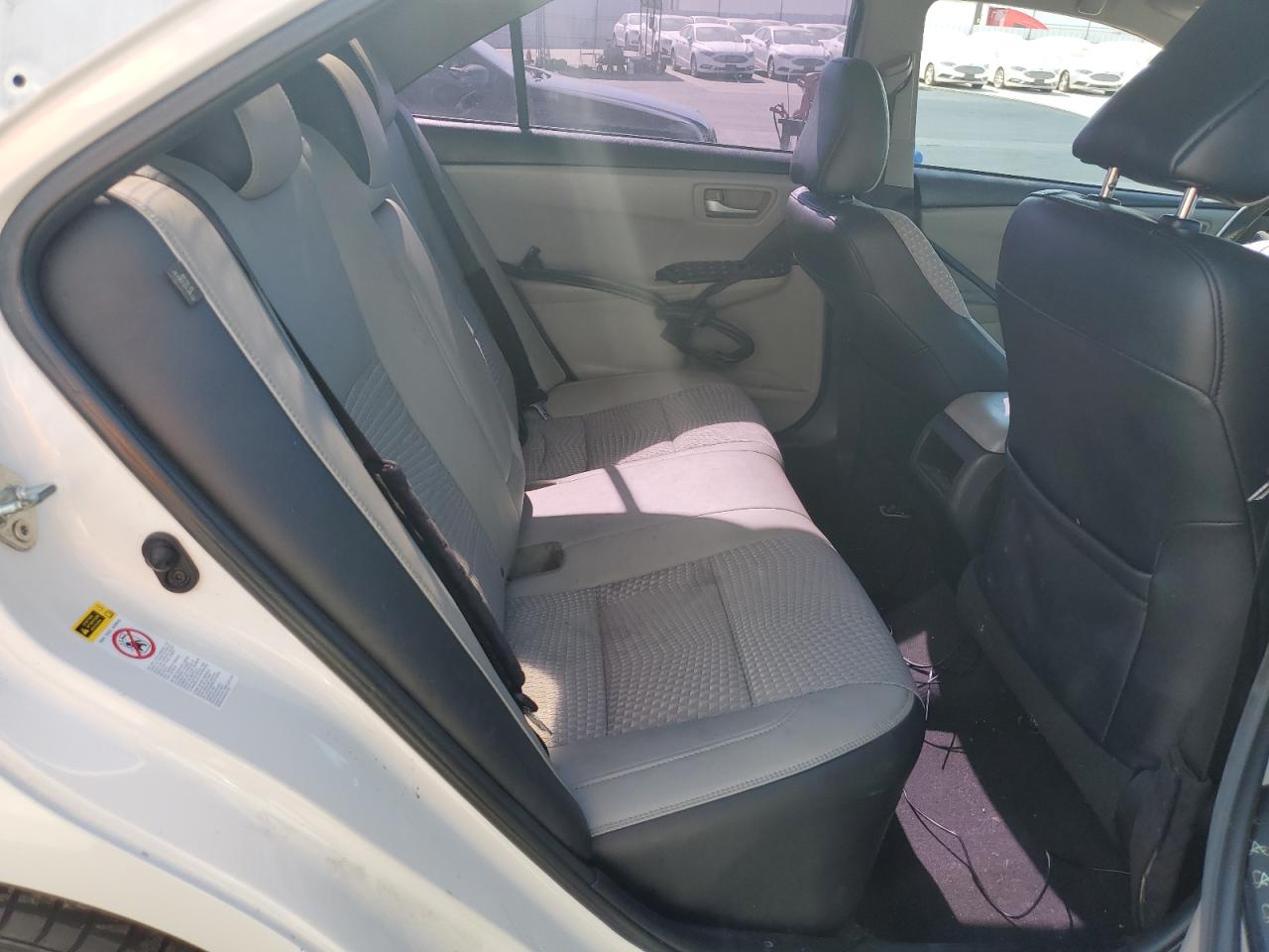 2015 Toyota Camry Le VIN: 4T1BF1FK1FU084834 Lot: 85008685