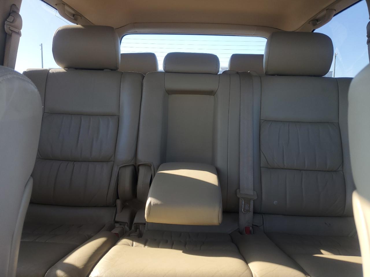 2005 Toyota Land Cruiser VIN: JTEHT05J852070087 Lot: 82571845