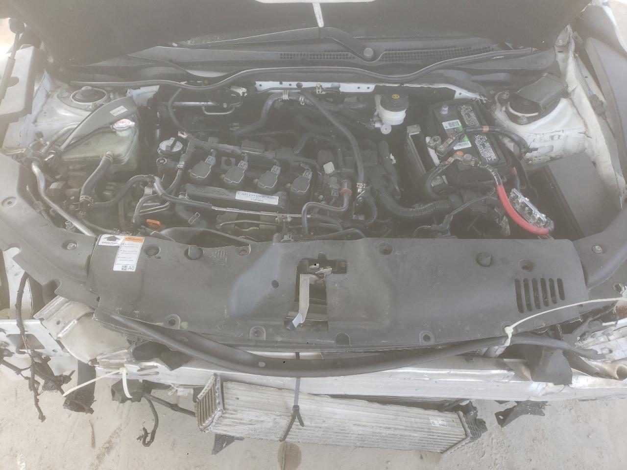 2018 Honda Civic Sport VIN: SHHFK7G41JU228600 Lot: 82638575