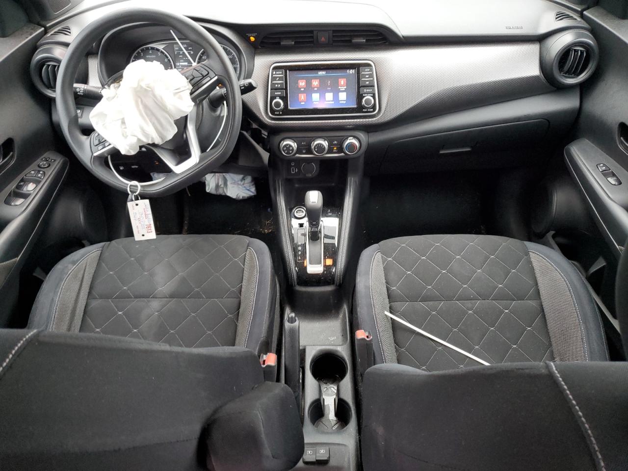 2018 Nissan Kicks S VIN: 3N1CP5CU1JL499967 Lot: 82002565