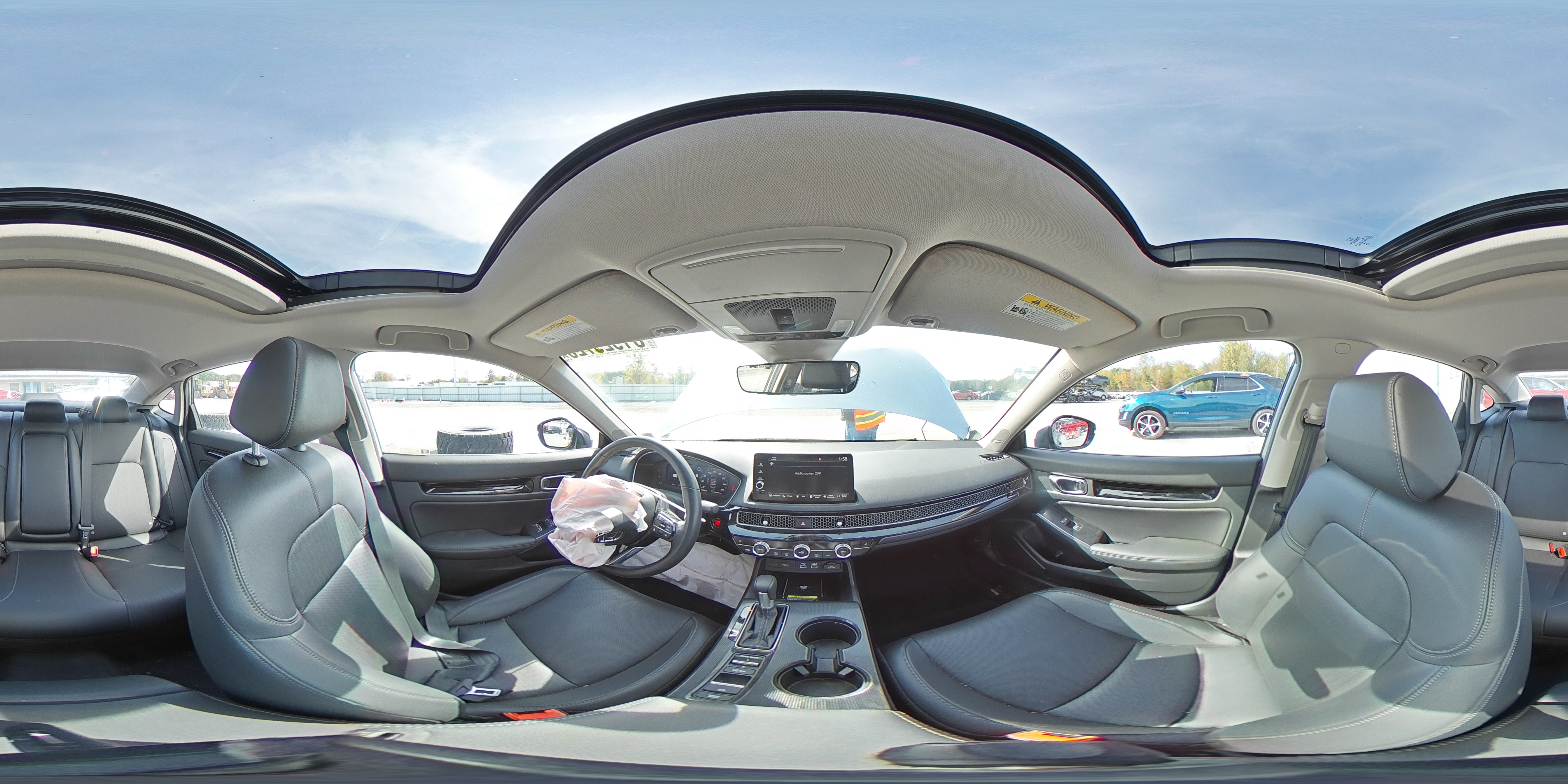 2024 Honda Civic Touring VIN: 2HGFE1F99RH328020 Lot: 81929725