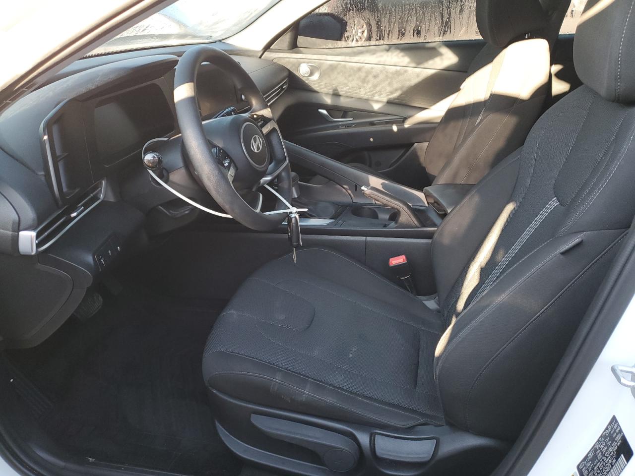 2025 Hyundai Elantra Se VIN: KMHLL4DG2SU901137 Lot: 86067995