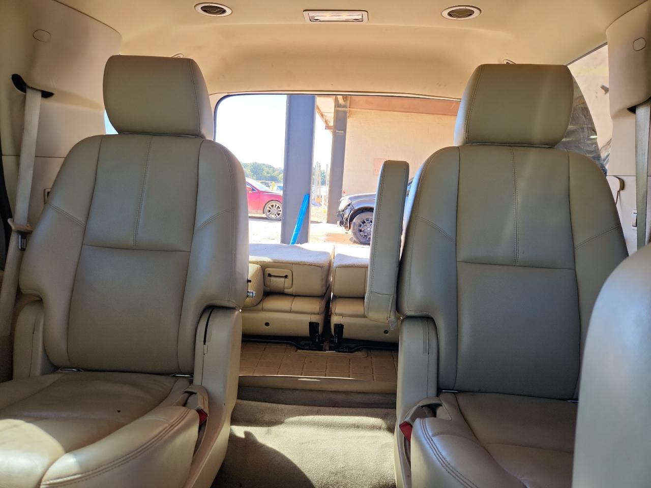 2013 Chevrolet Tahoe K1500 Lt VIN: 1GNSKBE07DR160392 Lot: 82527955