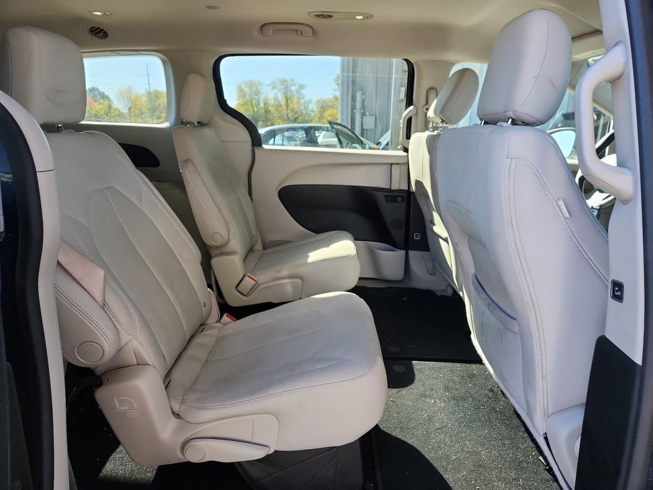 2017 Chrysler Pacifica Touring VIN: 2C4RC1DG7HR520659 Lot: 82171485