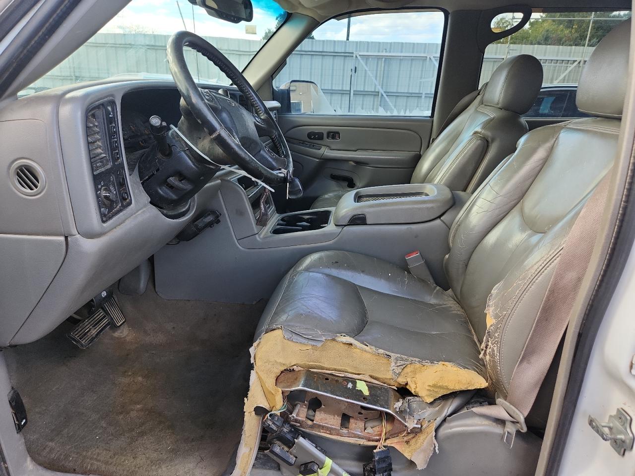 2005 GMC Sierra K2500 Heavy Duty VIN: 1GTHK23215F867661 Lot: 86147205