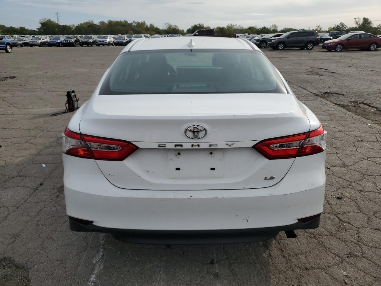 2020 Toyota Camry Le VIN: 4T1C11AK8LU305724 Lot: 85888435