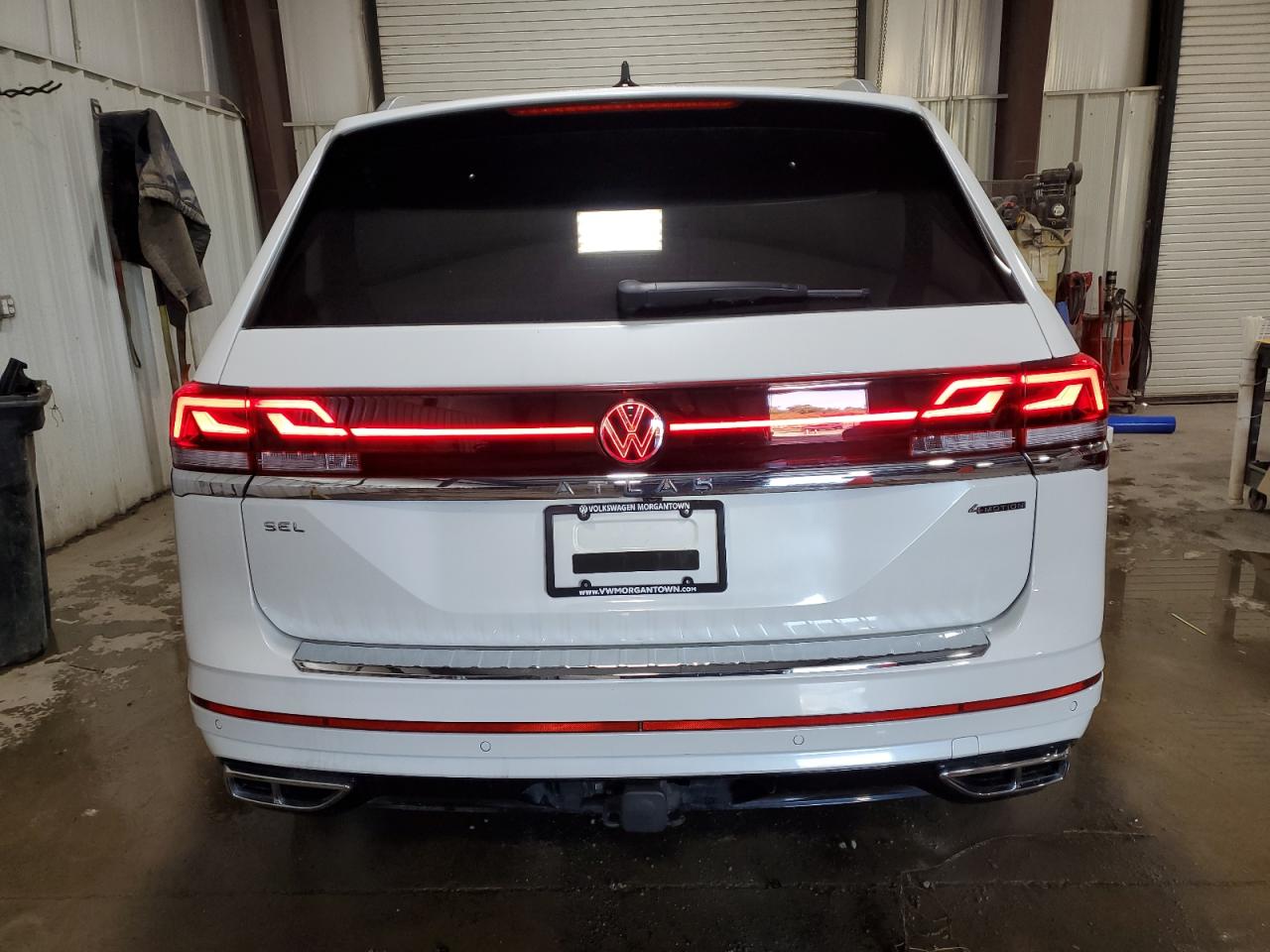 2024 Volkswagen Atlas Sel Premium R-Line VIN: 1V2FR2CA7RC562875 Lot: 84741825