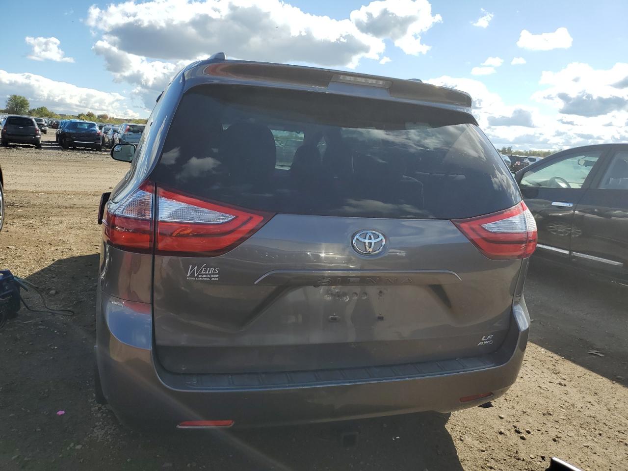 2015 Toyota Sienna Le VIN: 5TDJK3DCXFS102738 Lot: 84719685