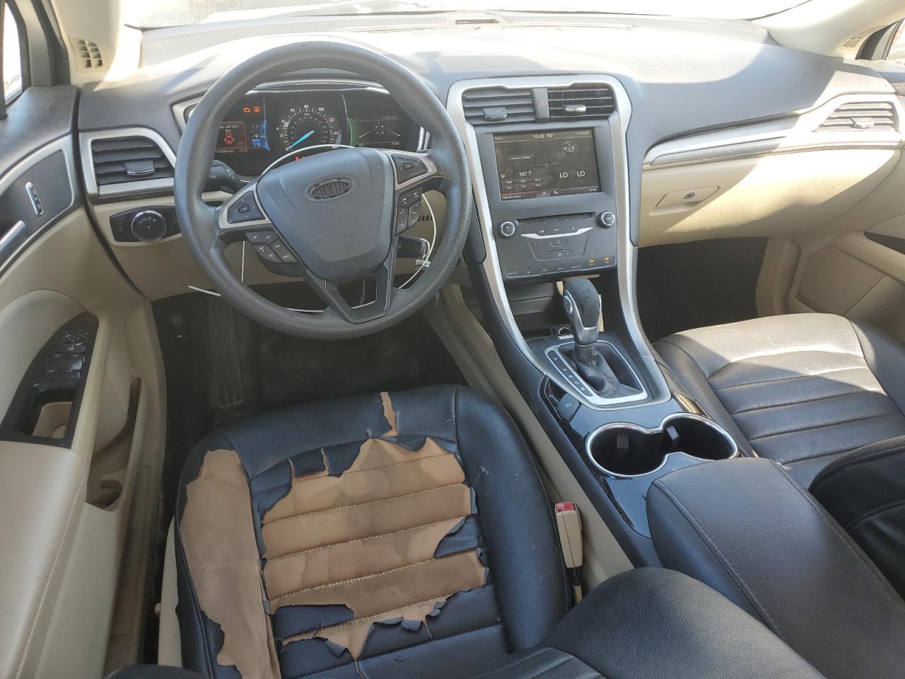 2015 Ford Fusion Se VIN: 1FA6P0HD0F5119942 Lot: 82395855