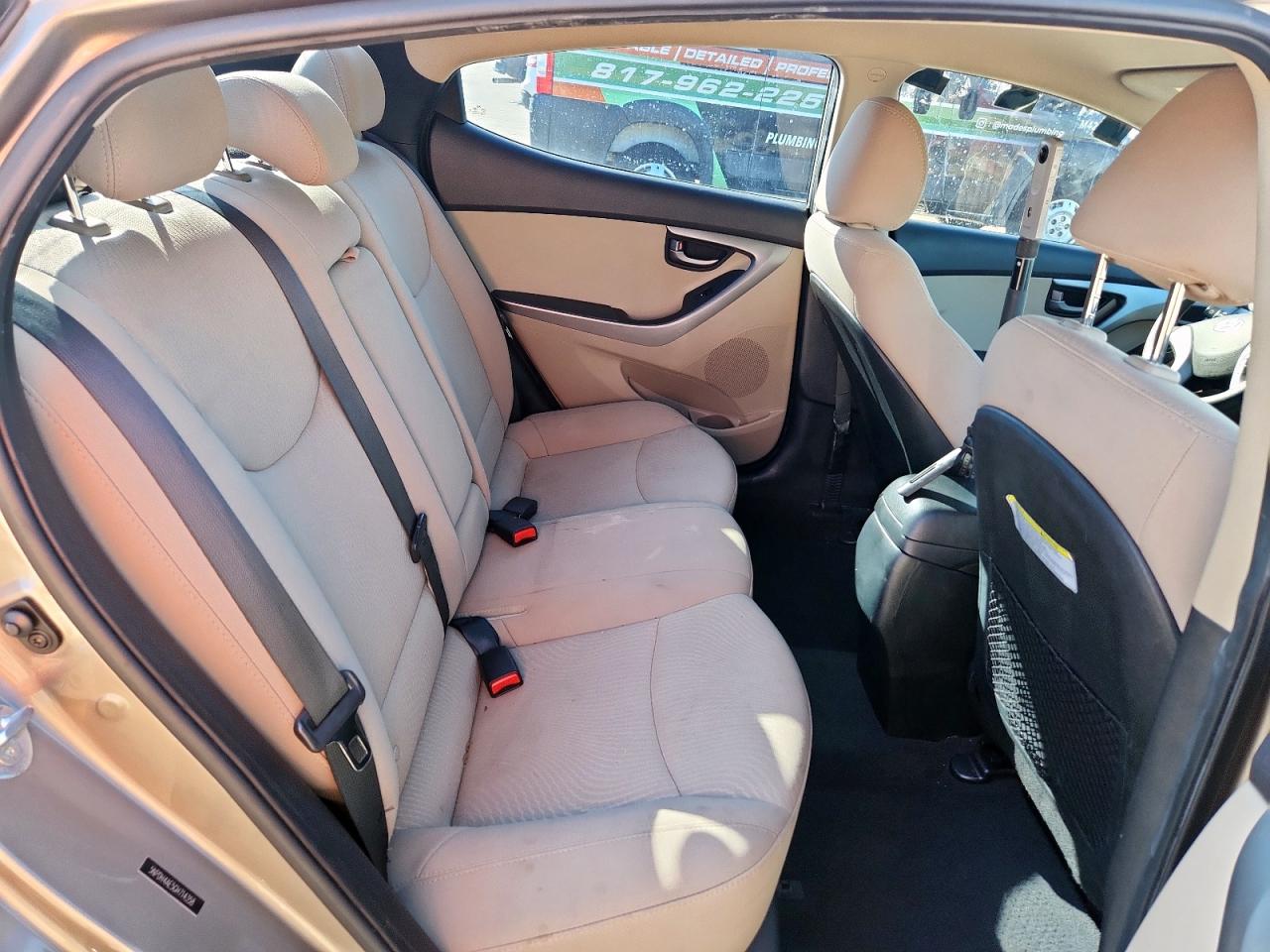 2016 Hyundai Elantra Se VIN: 5NPDH4AE5GH714358 Lot: 84999155