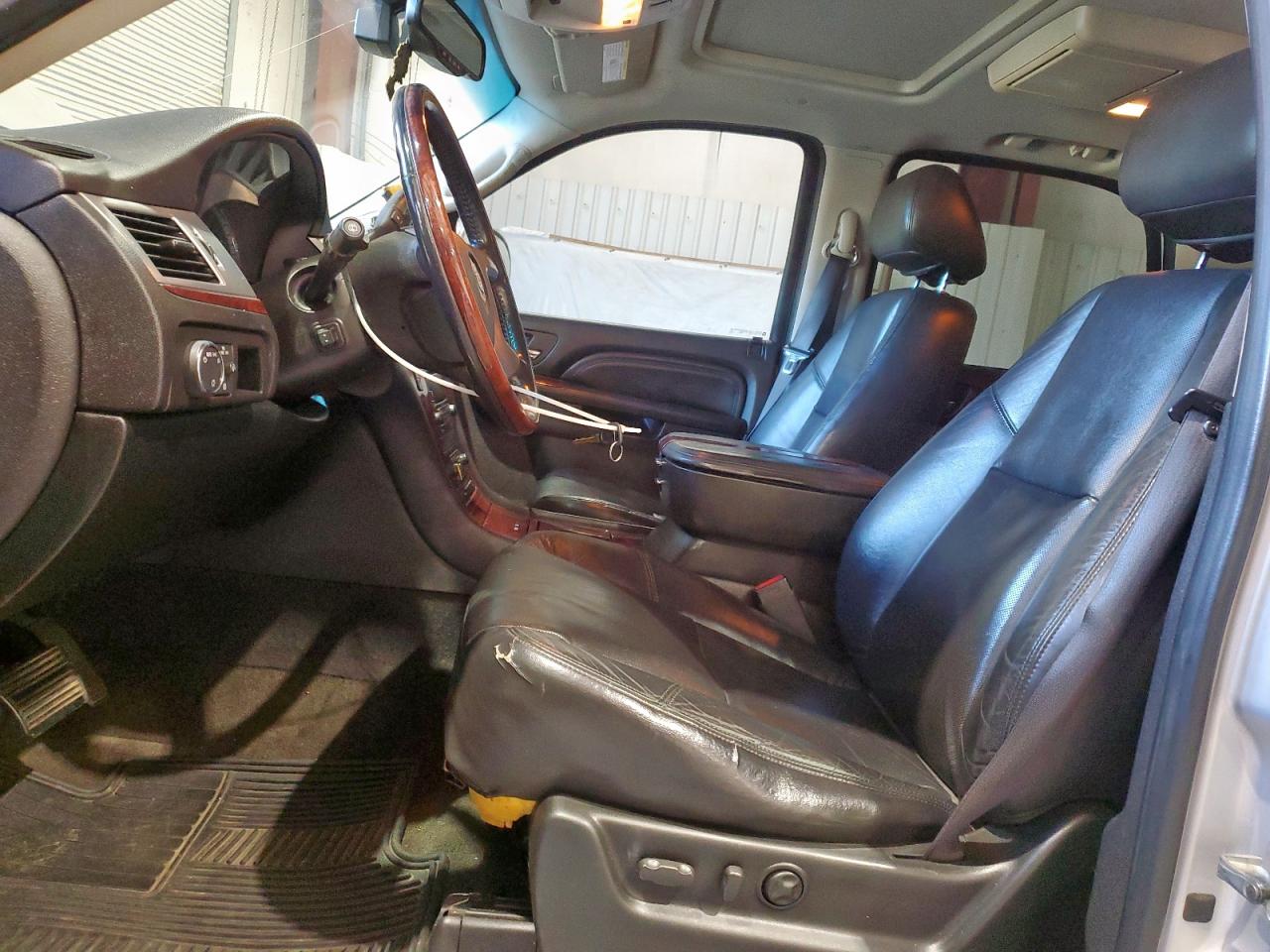 2010 Cadillac Escalade Premium VIN: 1GYUKCEF1AR109276 Lot: 90107705