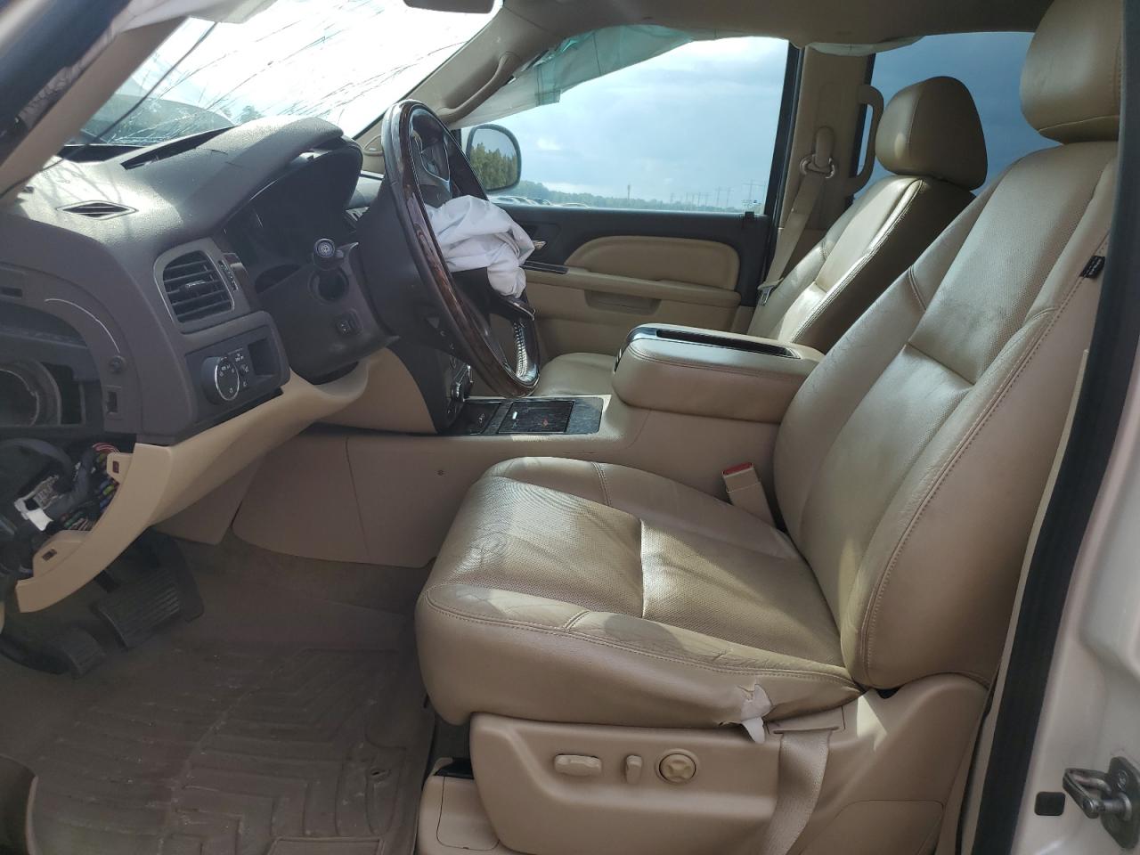 2011 GMC Yukon Denali VIN: 1GKS1EEF1BR383417 Lot: 82359335