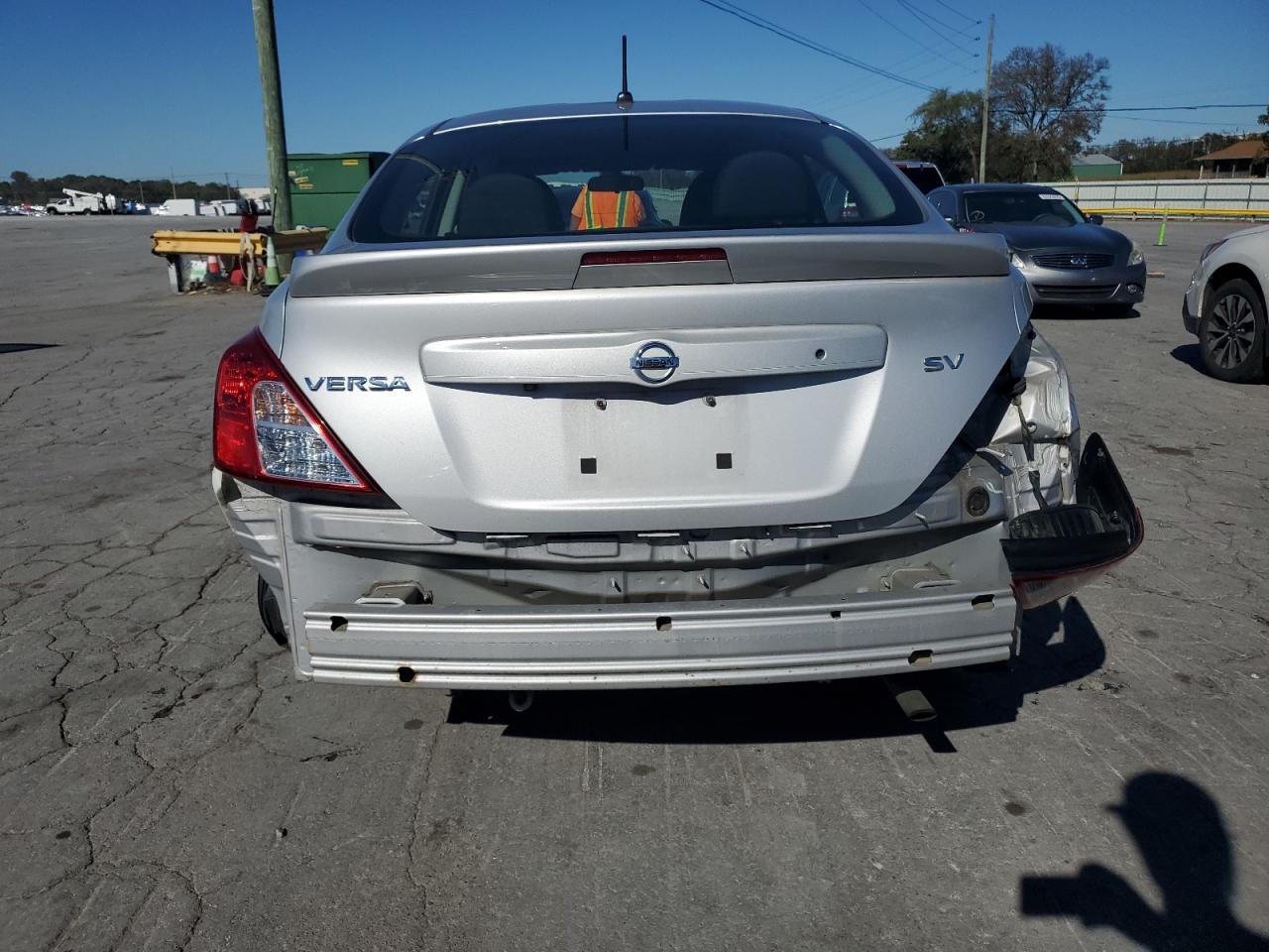 2018 Nissan Versa S VIN: 3N1CN7AP1JL879034 Lot: 82591715