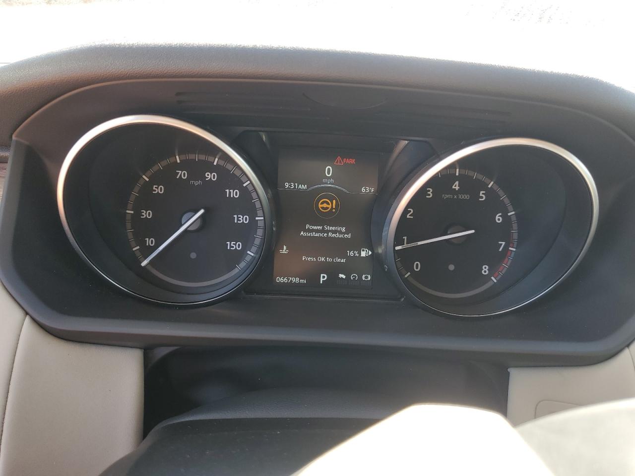 2017 Land Rover Discovery Hse VIN: SALRRBBV2HA028639 Lot: 82229045