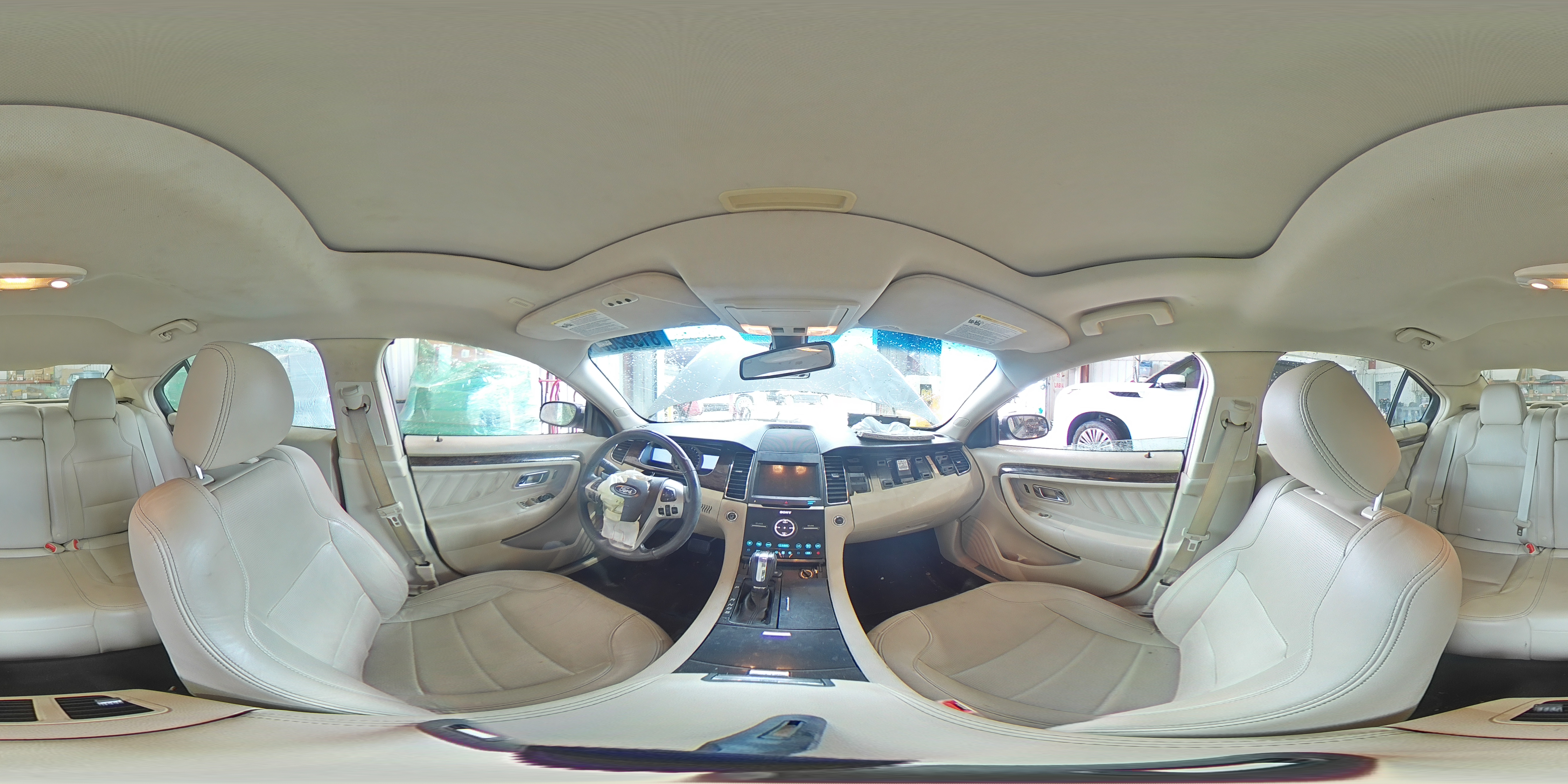 2016 Ford Taurus Limited VIN: 1FAHP2F82GG149850 Lot: 81952005