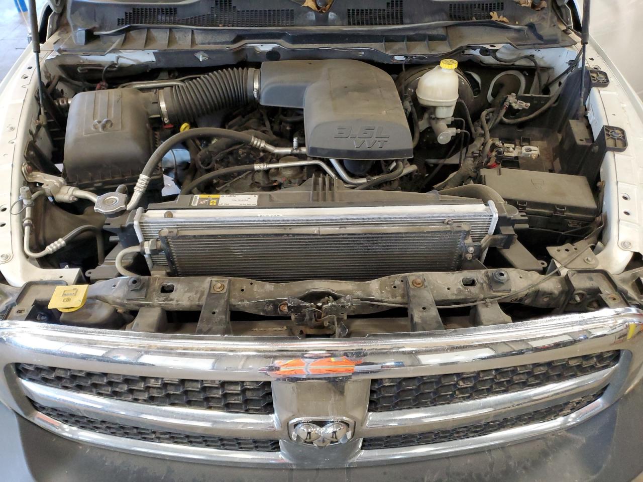 2015 Ram 1500 St VIN: 3C6JR6DG4FG647498 Lot: 85871045