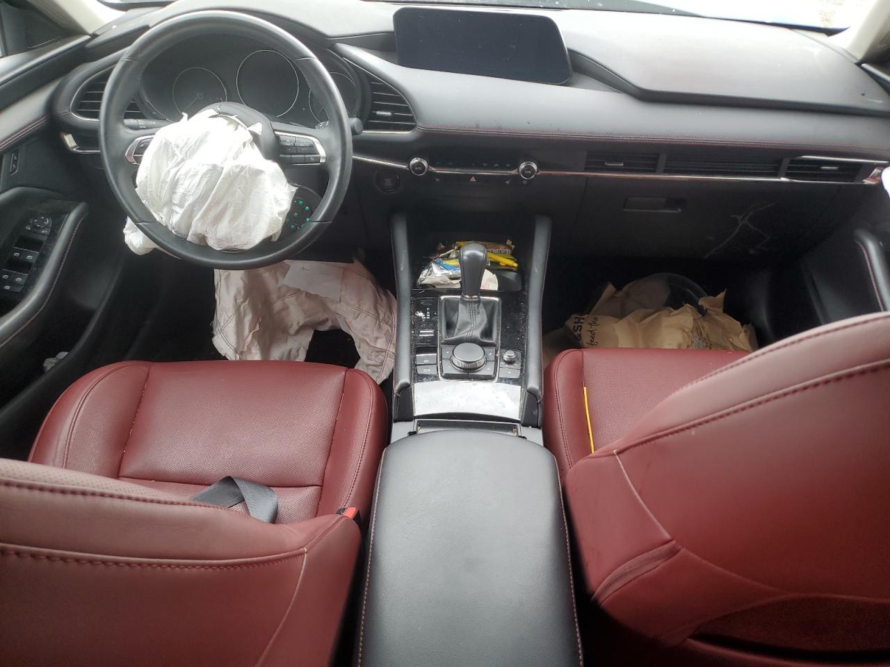 2024 Mazda 3 Preferred VIN: 3MZBPBCM6RM410131 Lot: 82619585