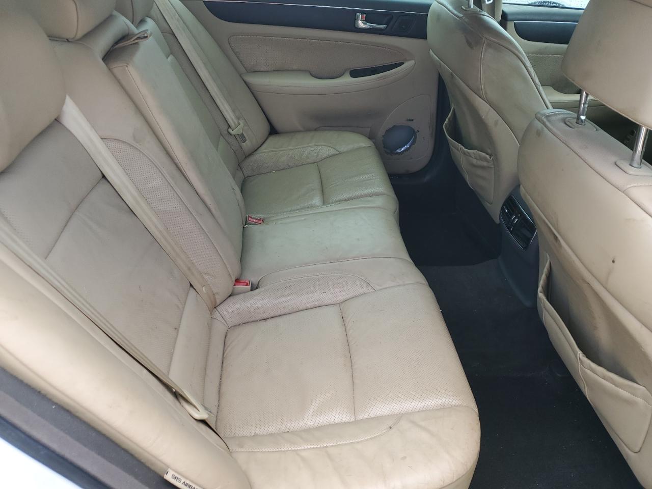 2010 Hyundai Genesis 4.6L VIN: KMHGC4DF4AU072773 Lot: 84894735