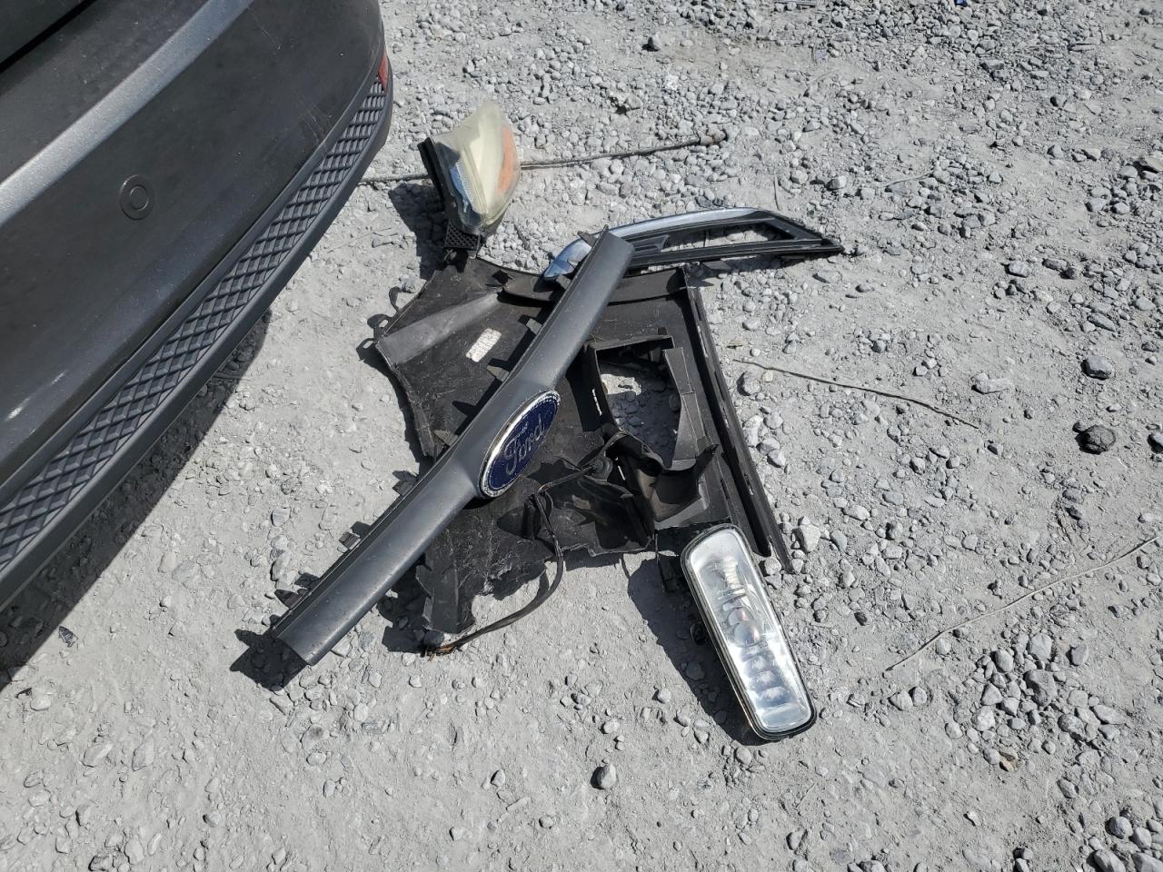 2015 Ford Focus Titanium VIN: 1FADP3J27FL322047 Lot: 82182475