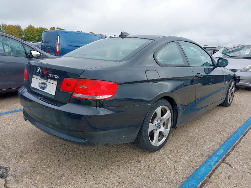2010 BMW 320I SE 