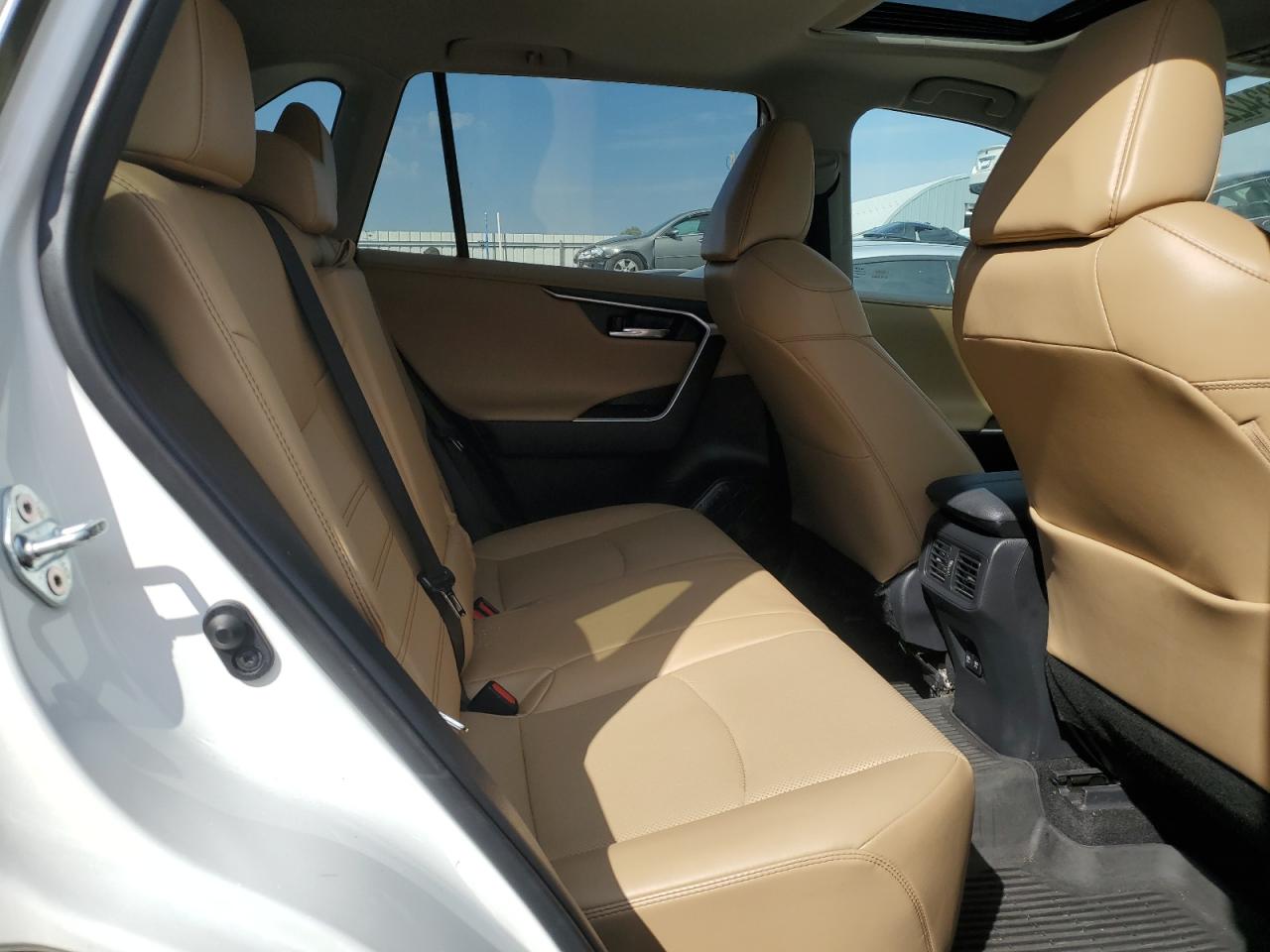 2021 Toyota Rav4 Limited VIN: 2T3N1RFV4MW231737 Lot: 81834225