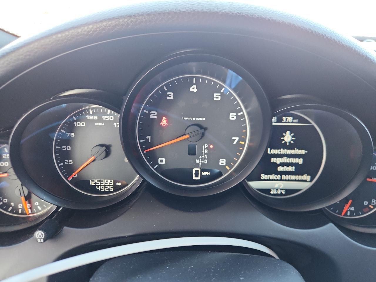 2016 Porsche Cayenne VIN: WP1AA2A26GKA12129 Lot: 89640325