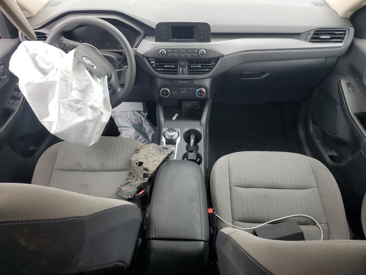 2020 Ford Escape S VIN: 1FMCU0F6XLUC24768 Lot: 81994615