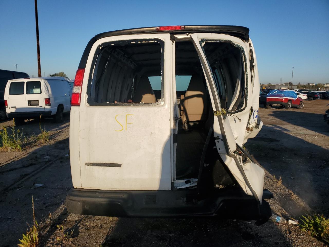 2020 Chevrolet Express G2500 VIN: 1GCWGAFG6L1259302 Lot: 84369485