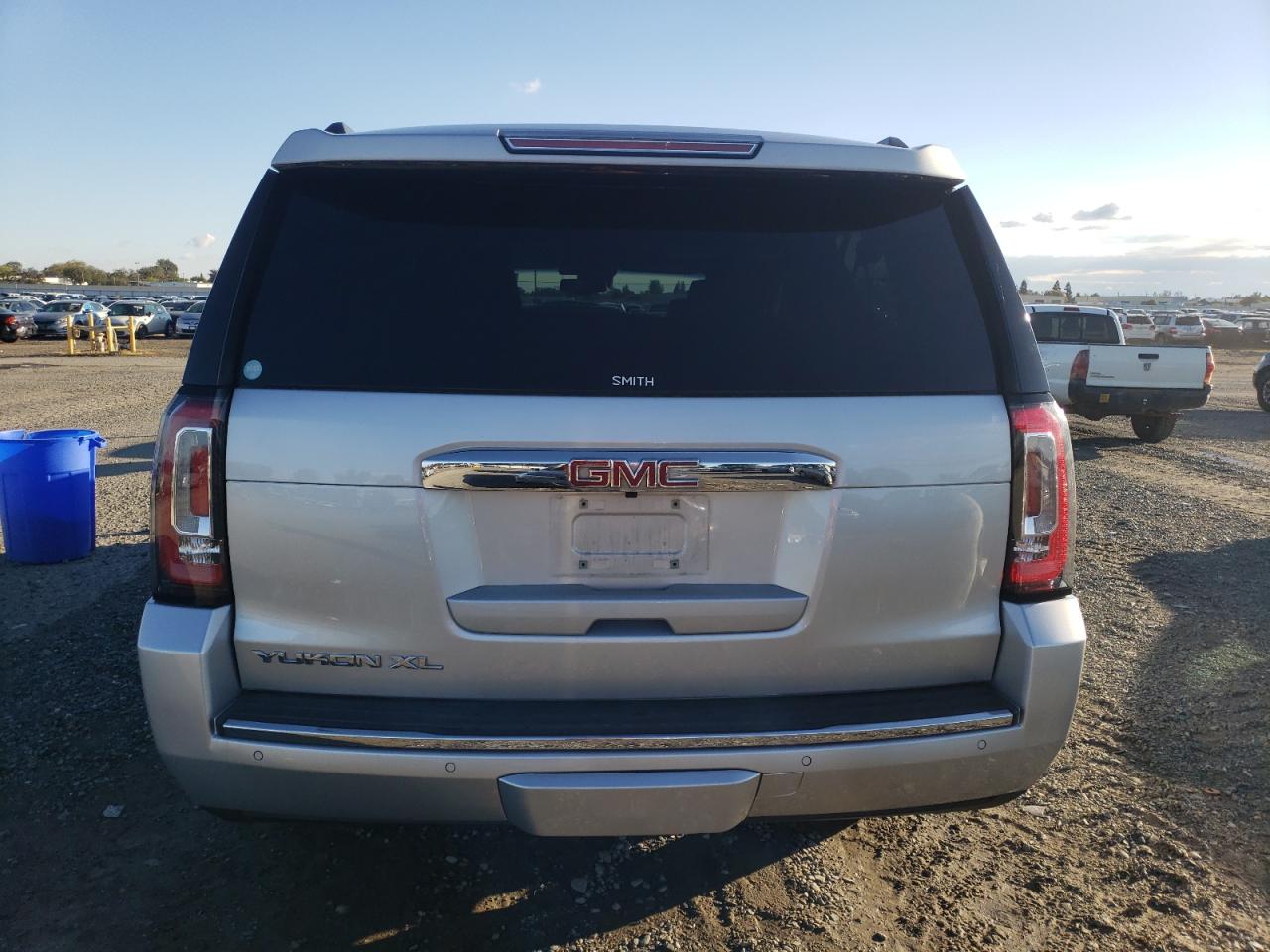 2016 GMC Yukon Xl Denali VIN: 1GKS2HKJ5GR364786 Lot: 82486745