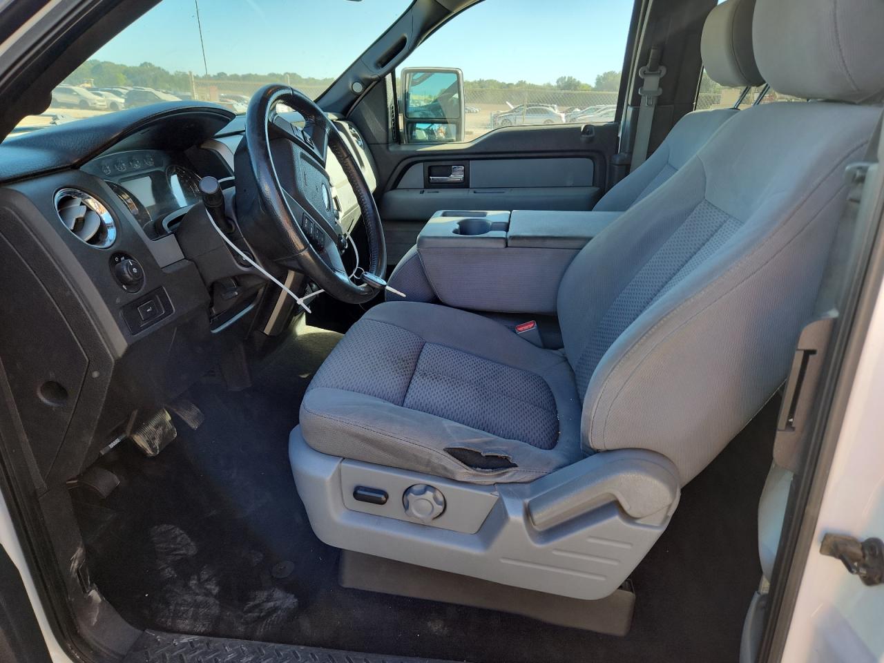 2014 Ford F150 Super Cab VIN: 1FTVX1CT2EKD41411 Lot: 86310185