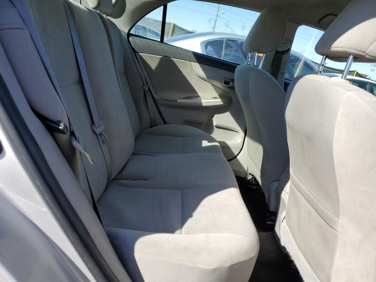 2011 Toyota Corolla Base VIN: 2T1BU4EEXBC605421 Lot: 82275815