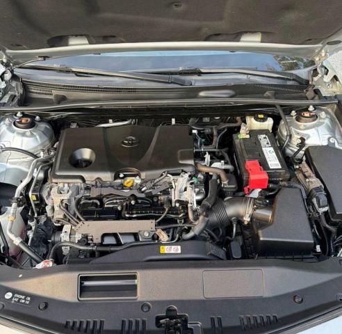  TOYOTA CAMRY 2018 Серебристый