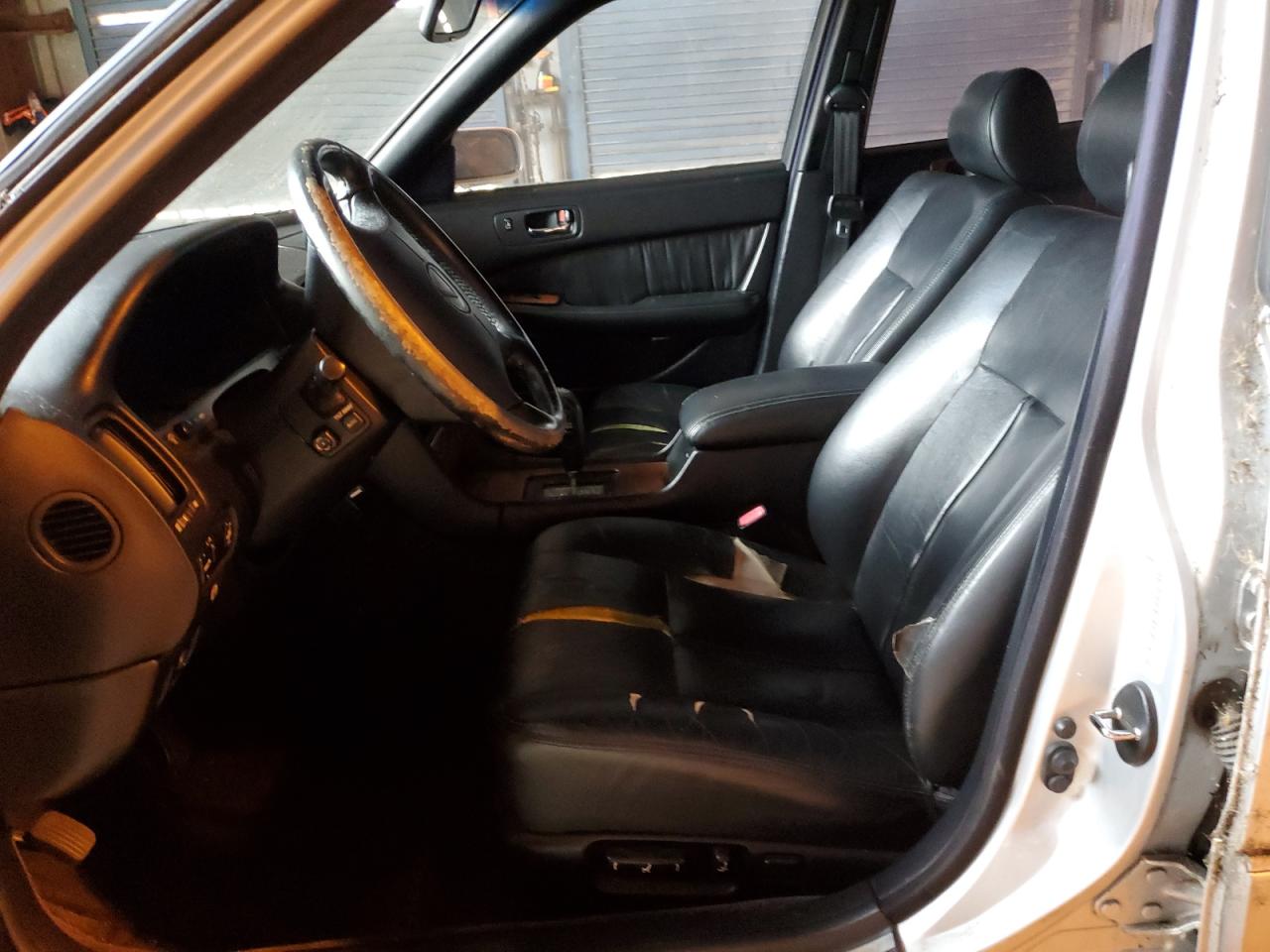 1993 Lexus Ls 400 VIN: JT8UF11E2P0150670 Lot: 87479055