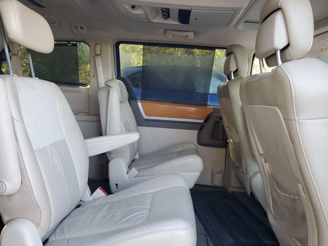 2010 Chrysler Town & Country Limited VIN: 2A4RR6DX0AR448473 Lot: 80522045