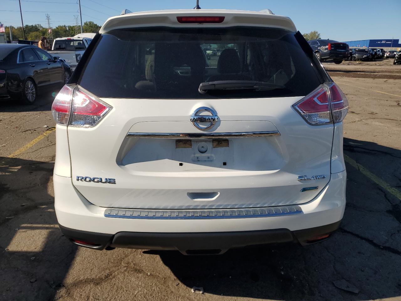 2014 Nissan Rogue S VIN: 5N1AT2MV9EC786637 Lot: 82303815