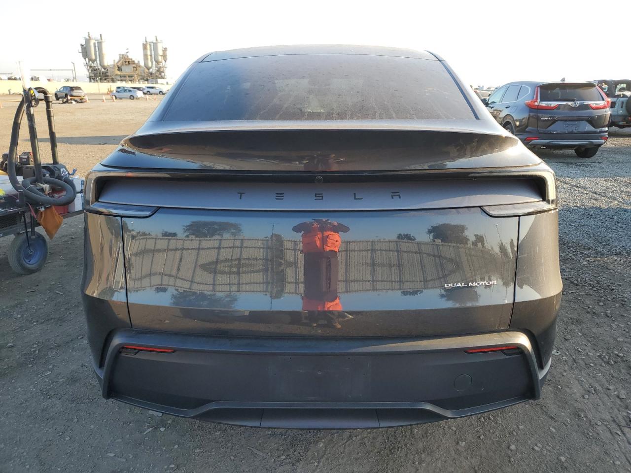 2026 Tesla Model Y VIN: 7SAYGDEE0TF375664 Lot: 85383245