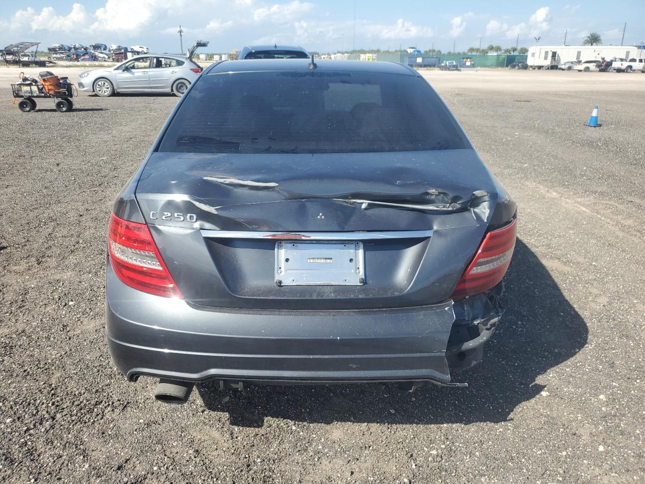 2014 Mercedes-Benz C 250 VIN: WDDGF4HB2EG242089 Lot: 81936365