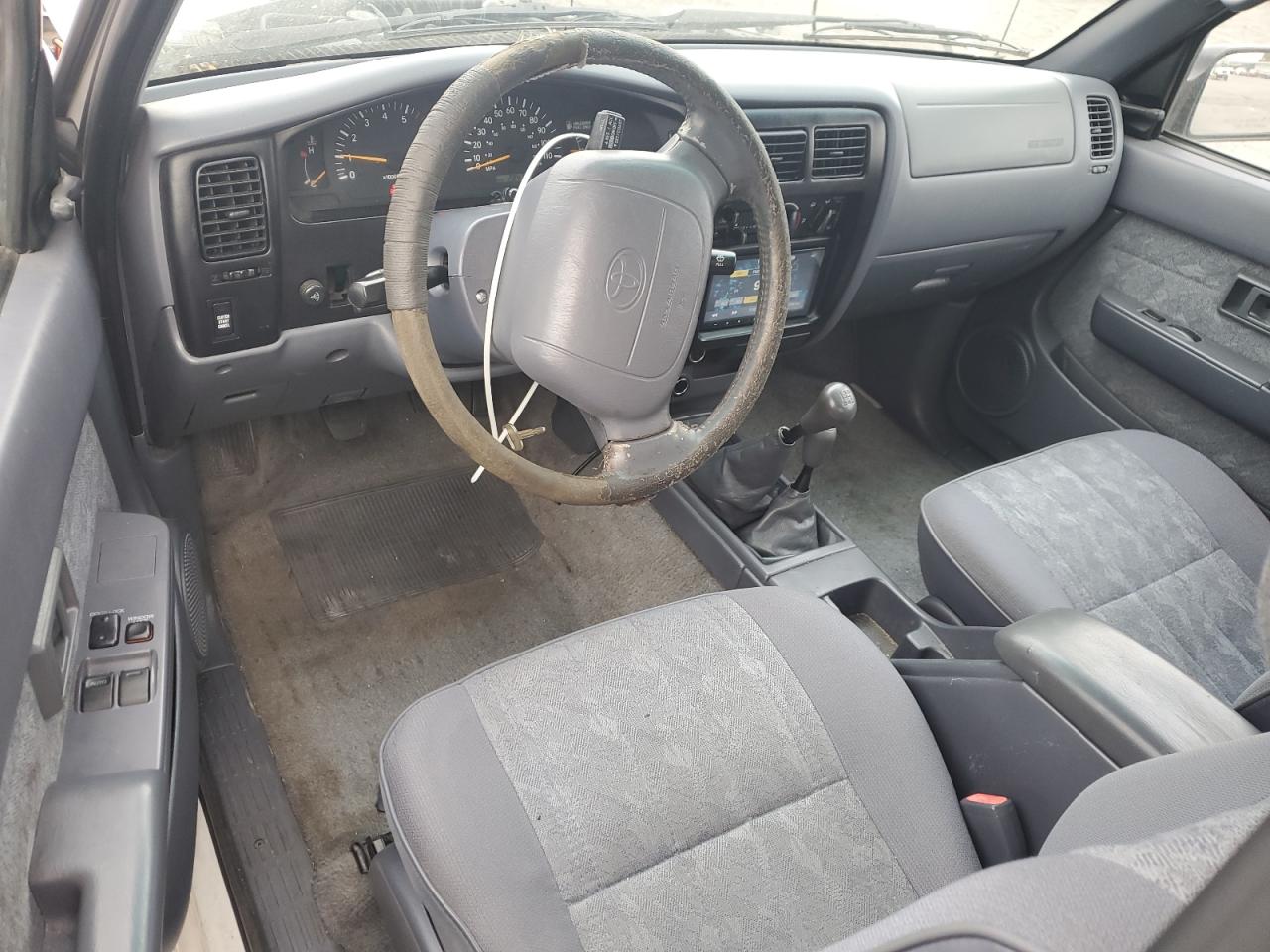 2000 Toyota Tacoma Xtracab VIN: 4TAWM72N0YZ597380 Lot: 82224075