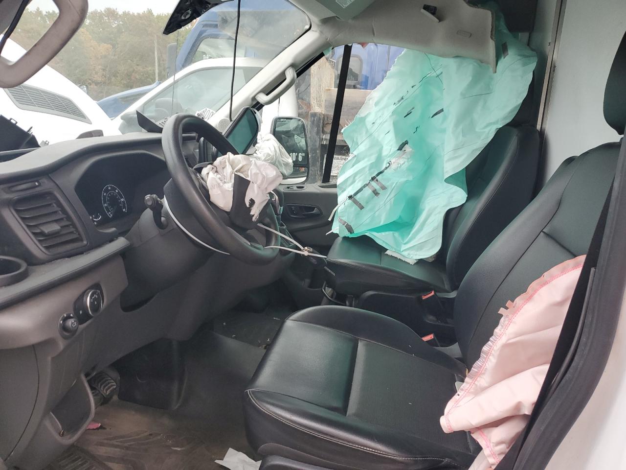 2022 Ford Transit T- - Box Truck VIN: 1FDBF6P8XNKA07860 Lot: 89804925