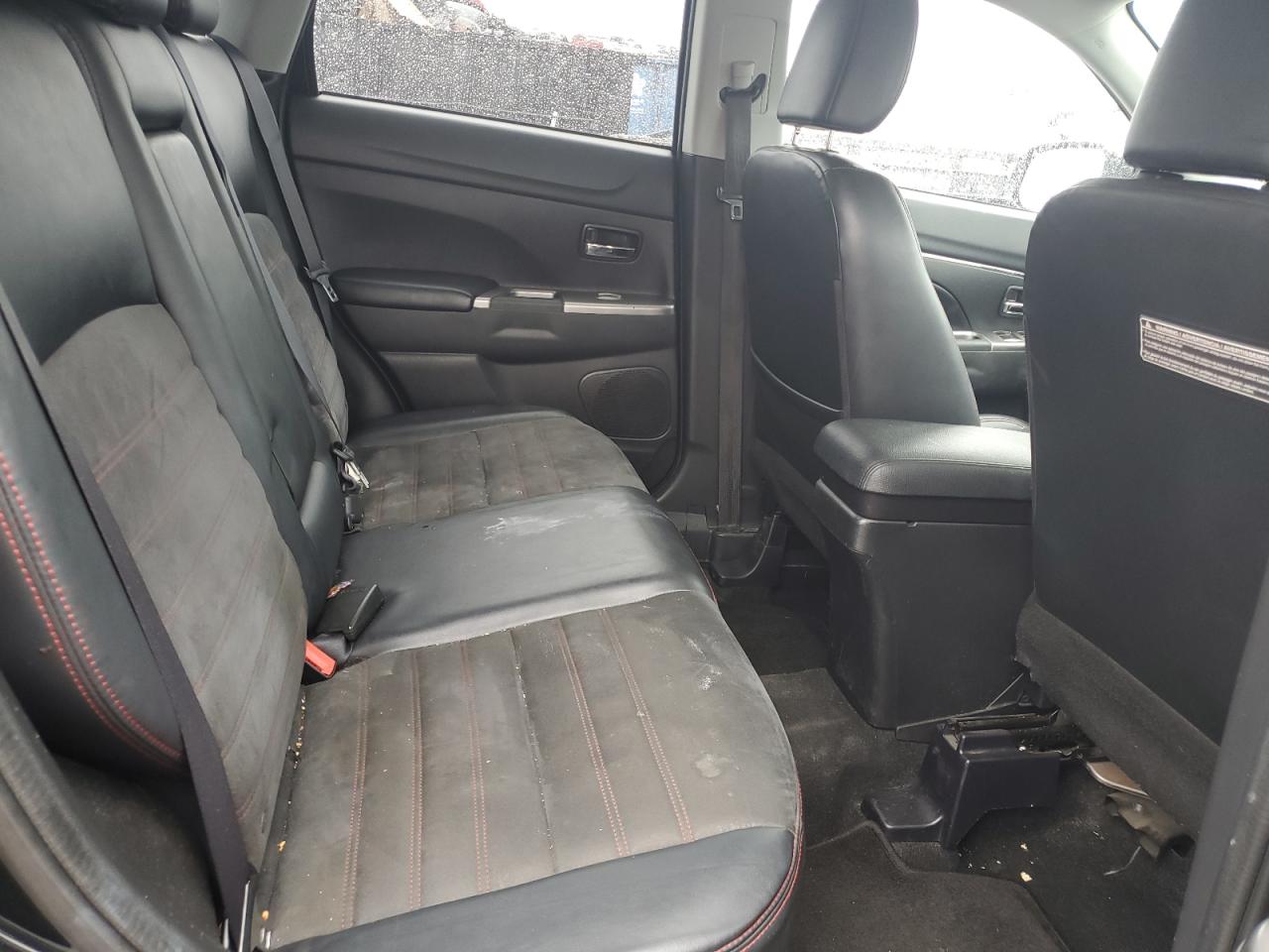 2018 Mitsubishi Outlander Sport Es VIN: JA4AP3AW2JZ034355 Lot: 84971875