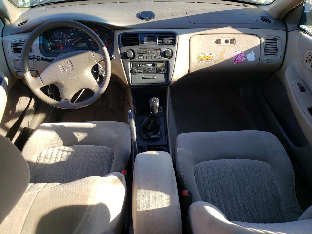 1998 Honda Accord Lx VIN: 1HGCG5549WA234711 Lot: 85248715