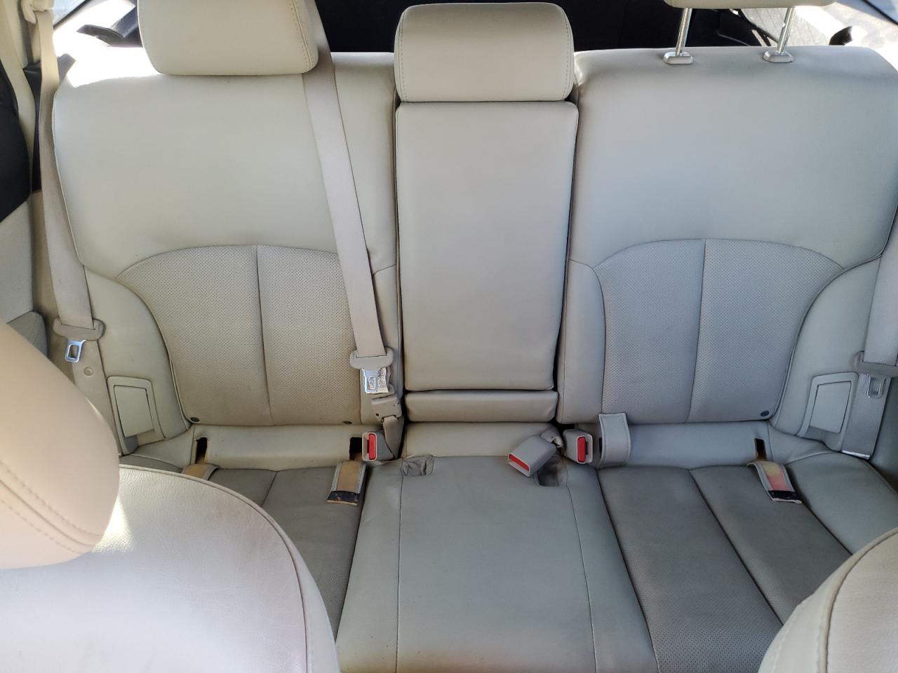 2011 Subaru Outback 3.6R Limited VIN: 4S4BRDKC0B2430157 Lot: 85166305